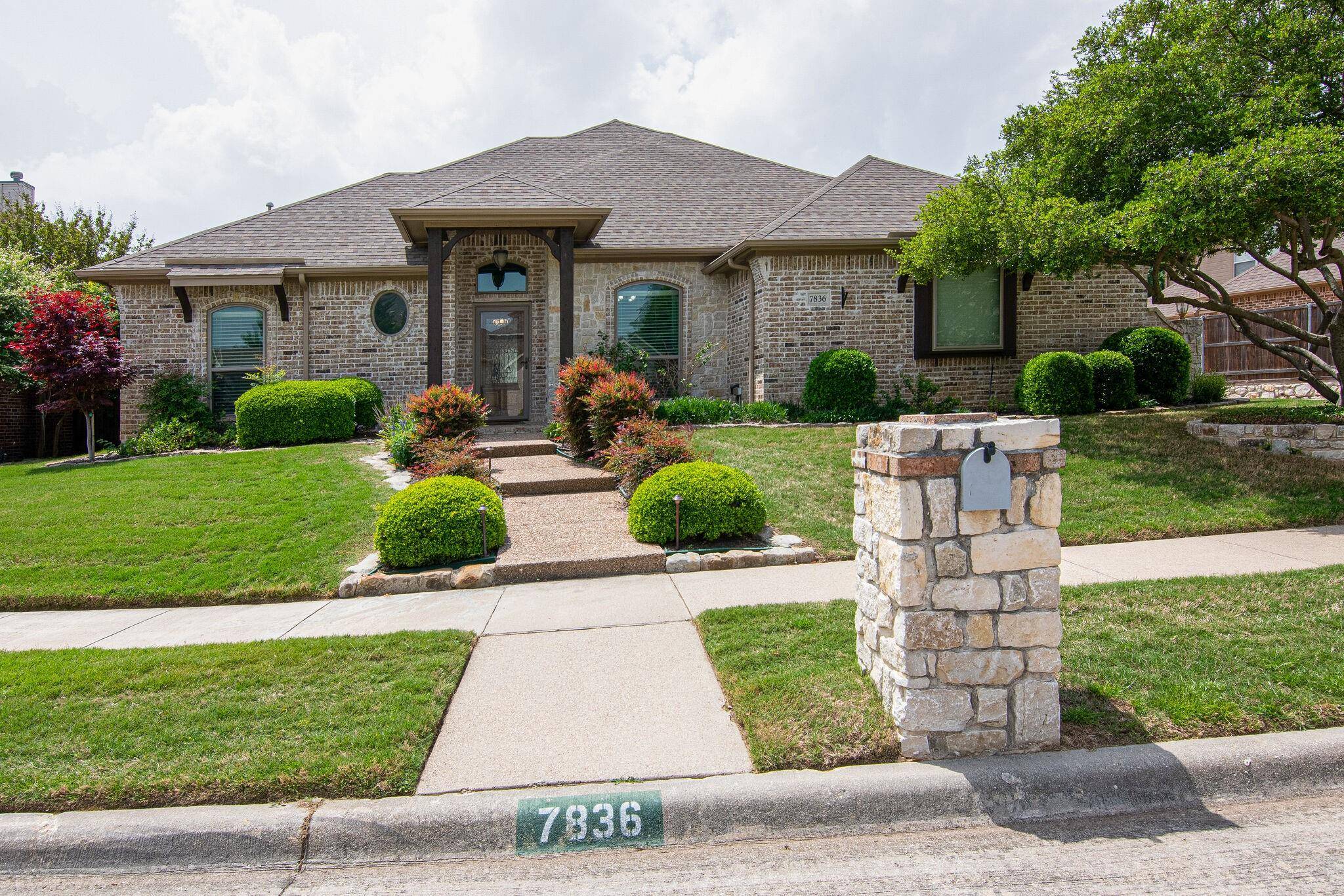 North Richland Hills, TX 76182,7836 Shady Oaks Drive