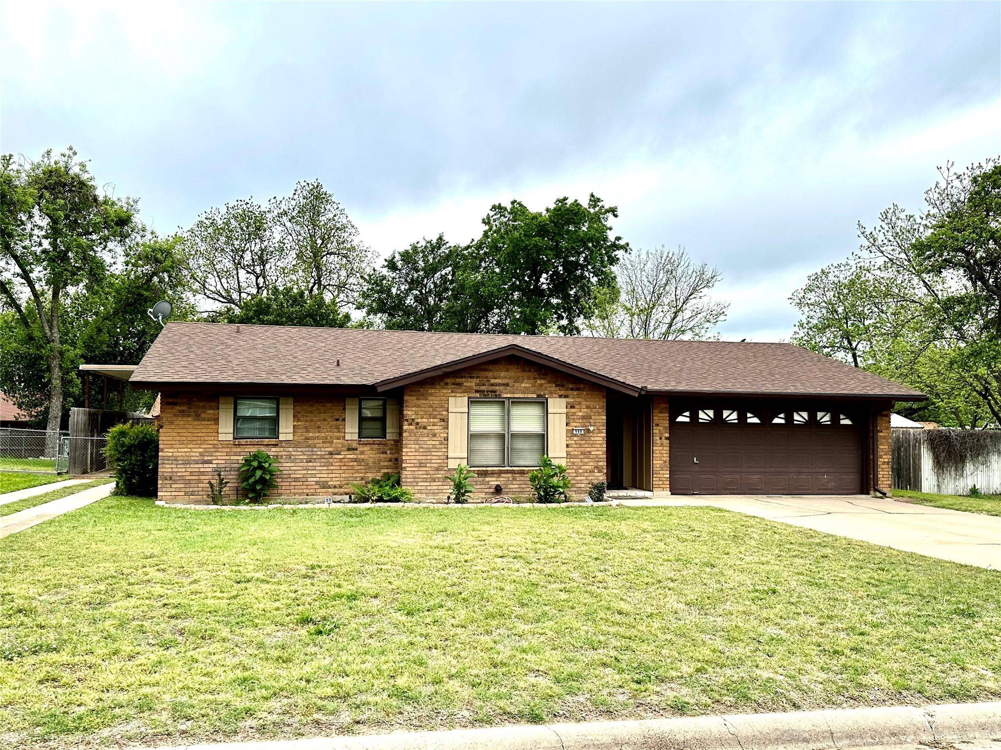 Stephenville, TX 76401,988 Mockingbird Street