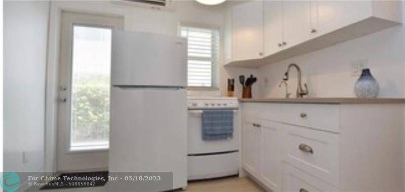 Lauderdale By The Sea, FL 33308,4228 N Ocean Dr #28