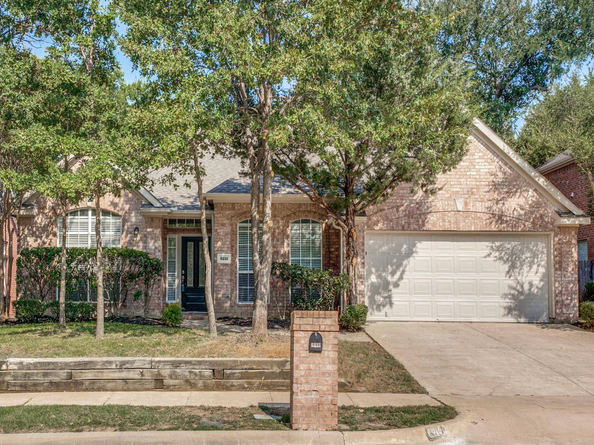 Arlington, TX 76001,6215 Fannin Drive