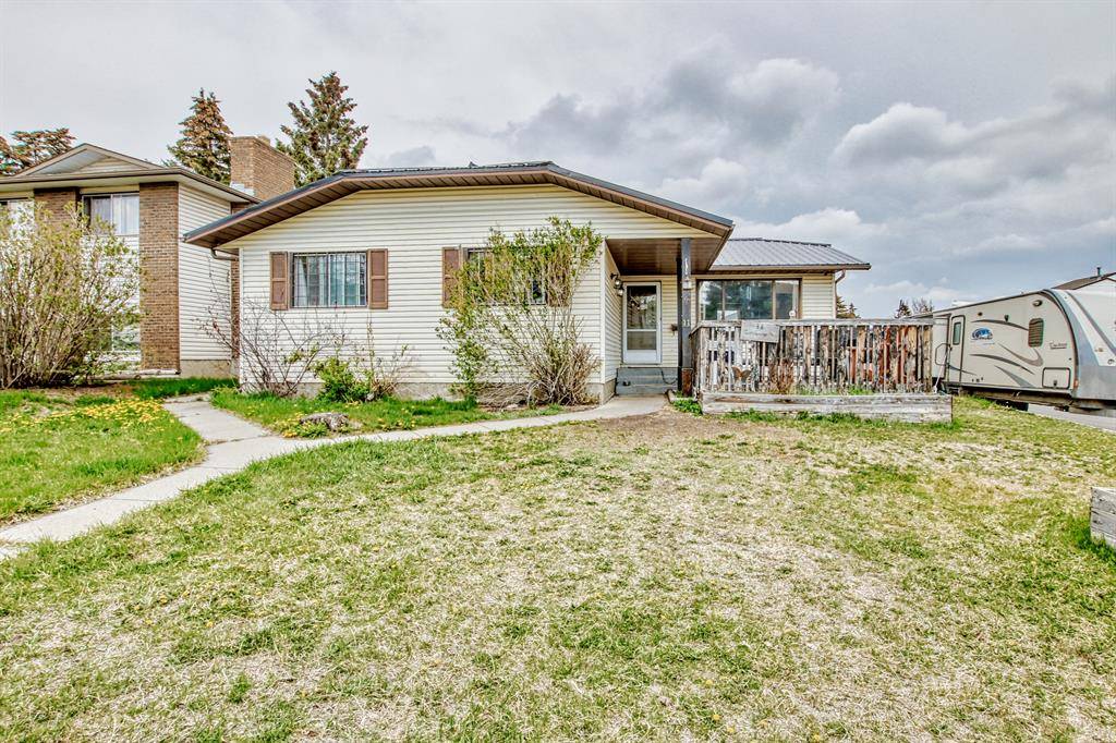 Calgary, AB T1Y 4E4,11 Templeridge PL NE