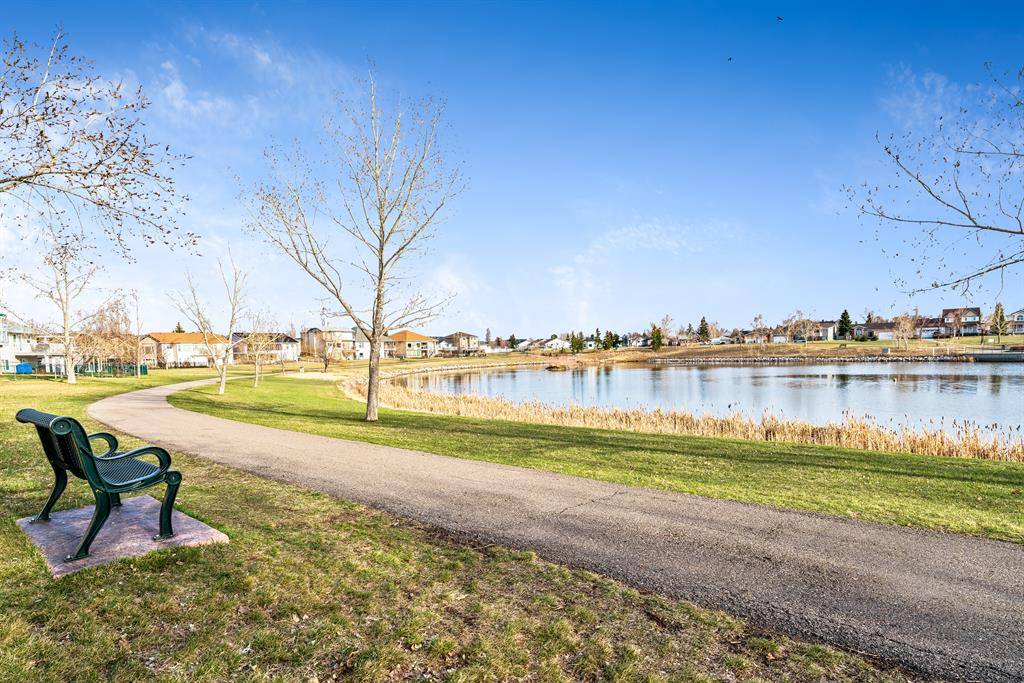 High River, AB T1V1W5,1511 Sunshine CT SE