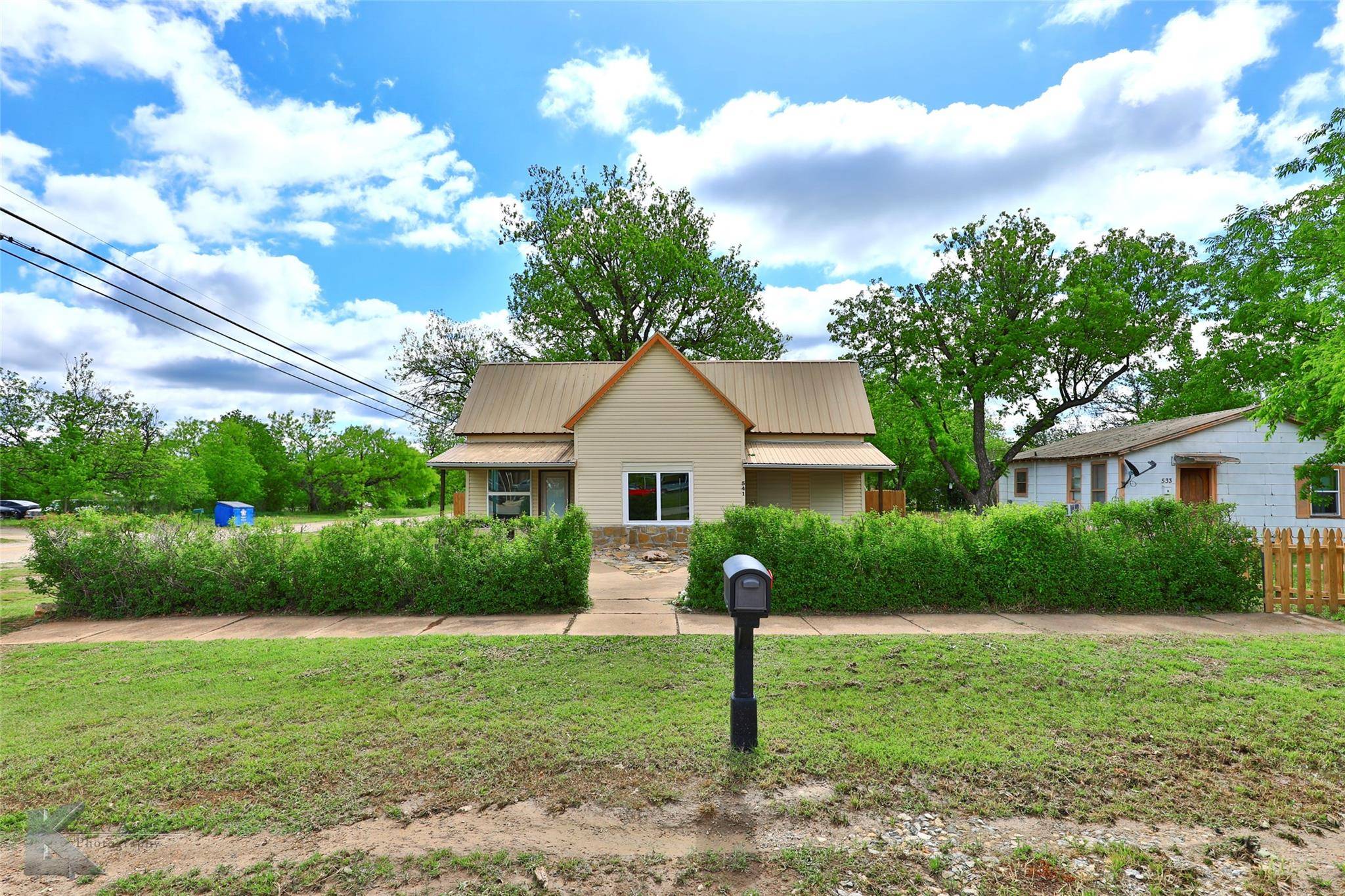 Baird, TX 79504,541 Walnut Street