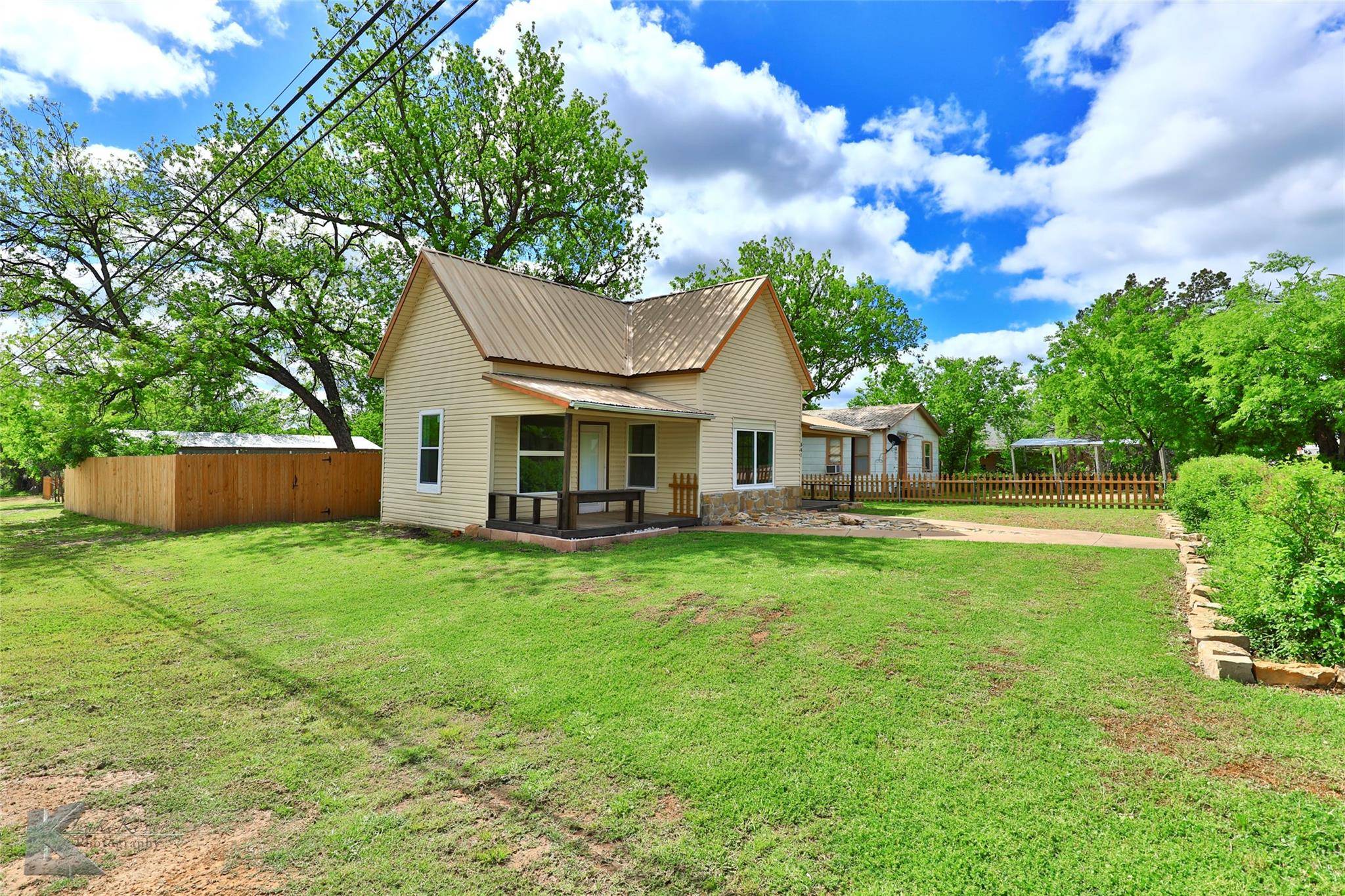 Baird, TX 79504,541 Walnut Street