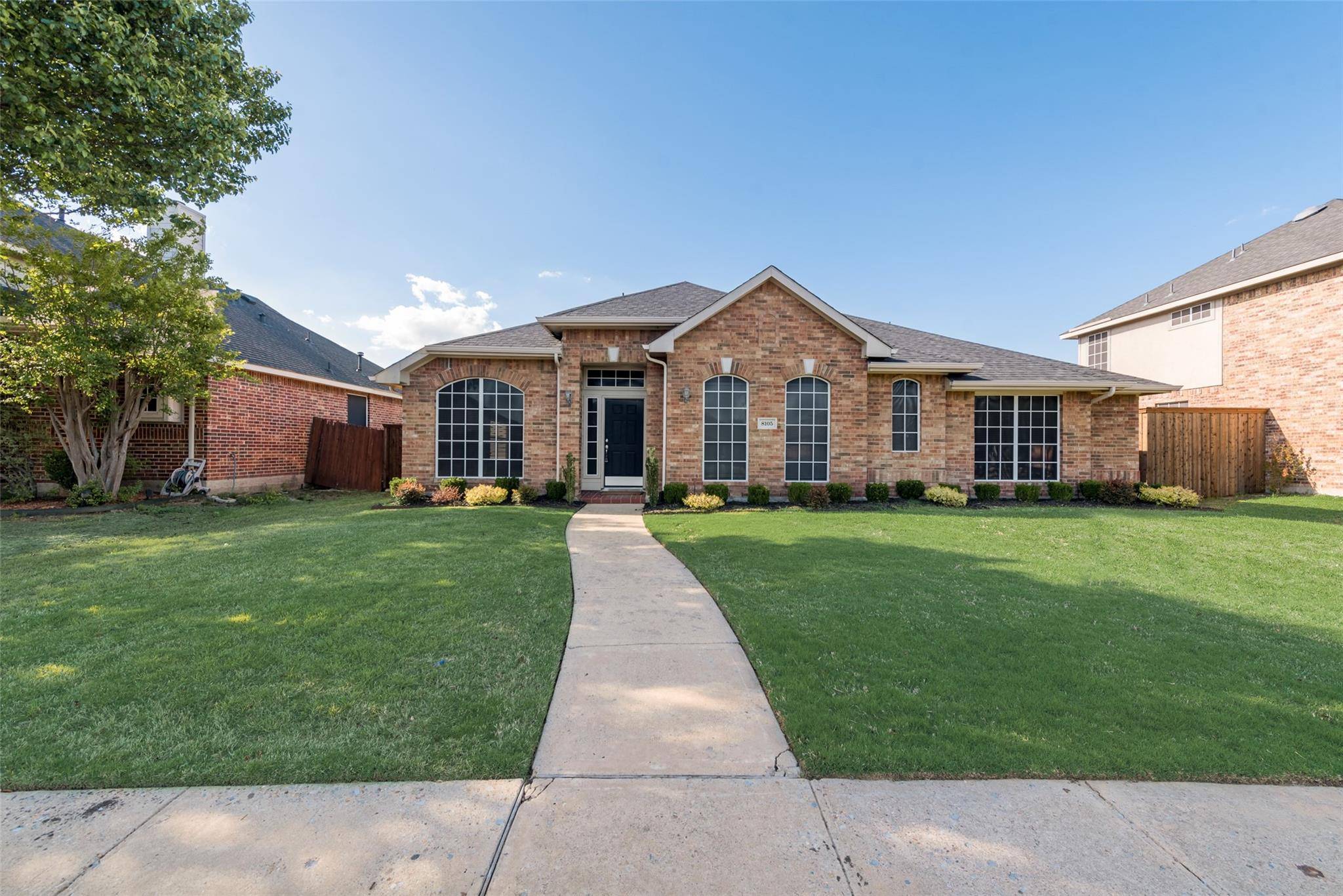 Rowlett, TX 75089,8105 Munich Drive