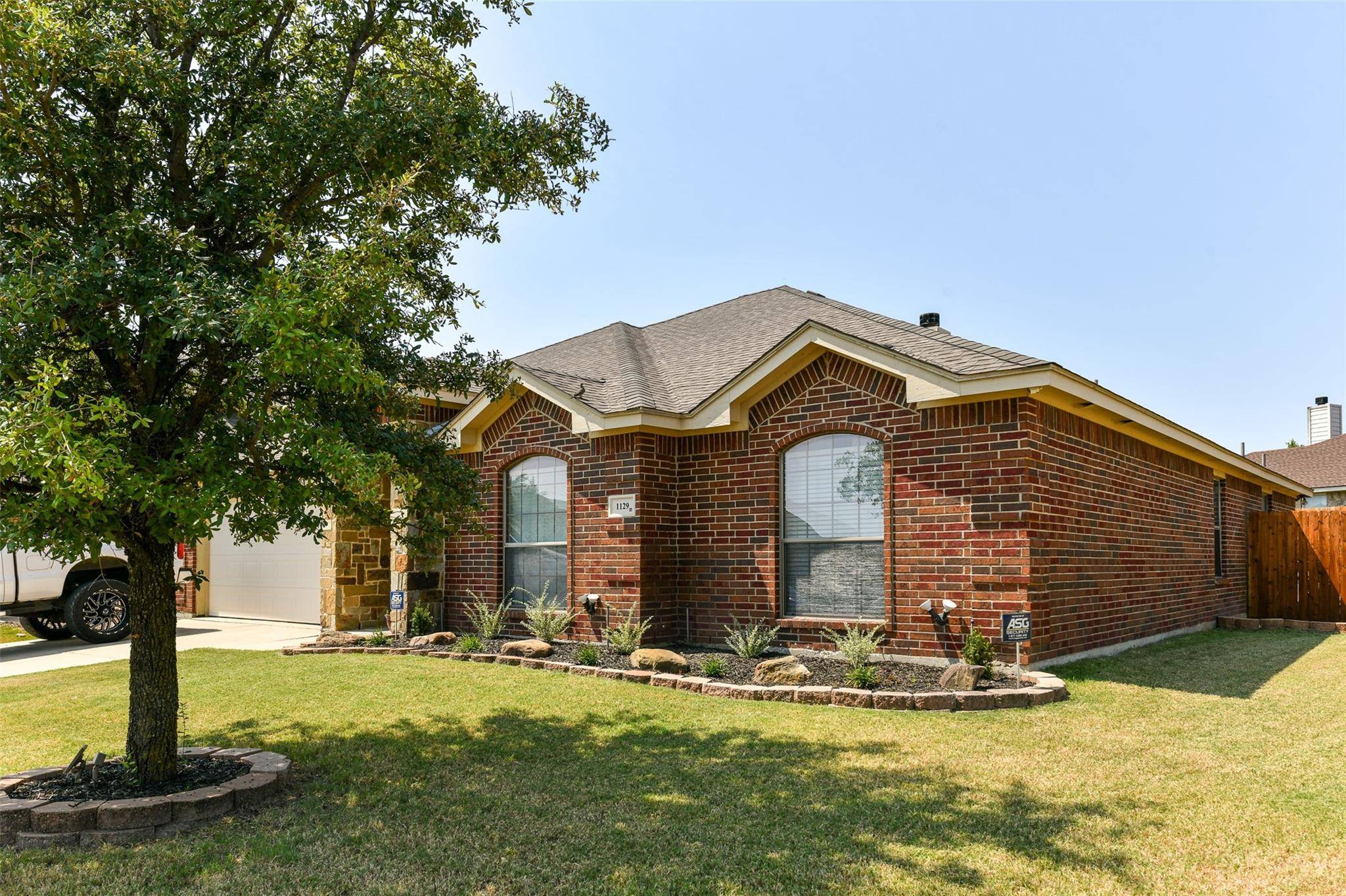 Burleson, TX 76028,1129 LINDEN Drive