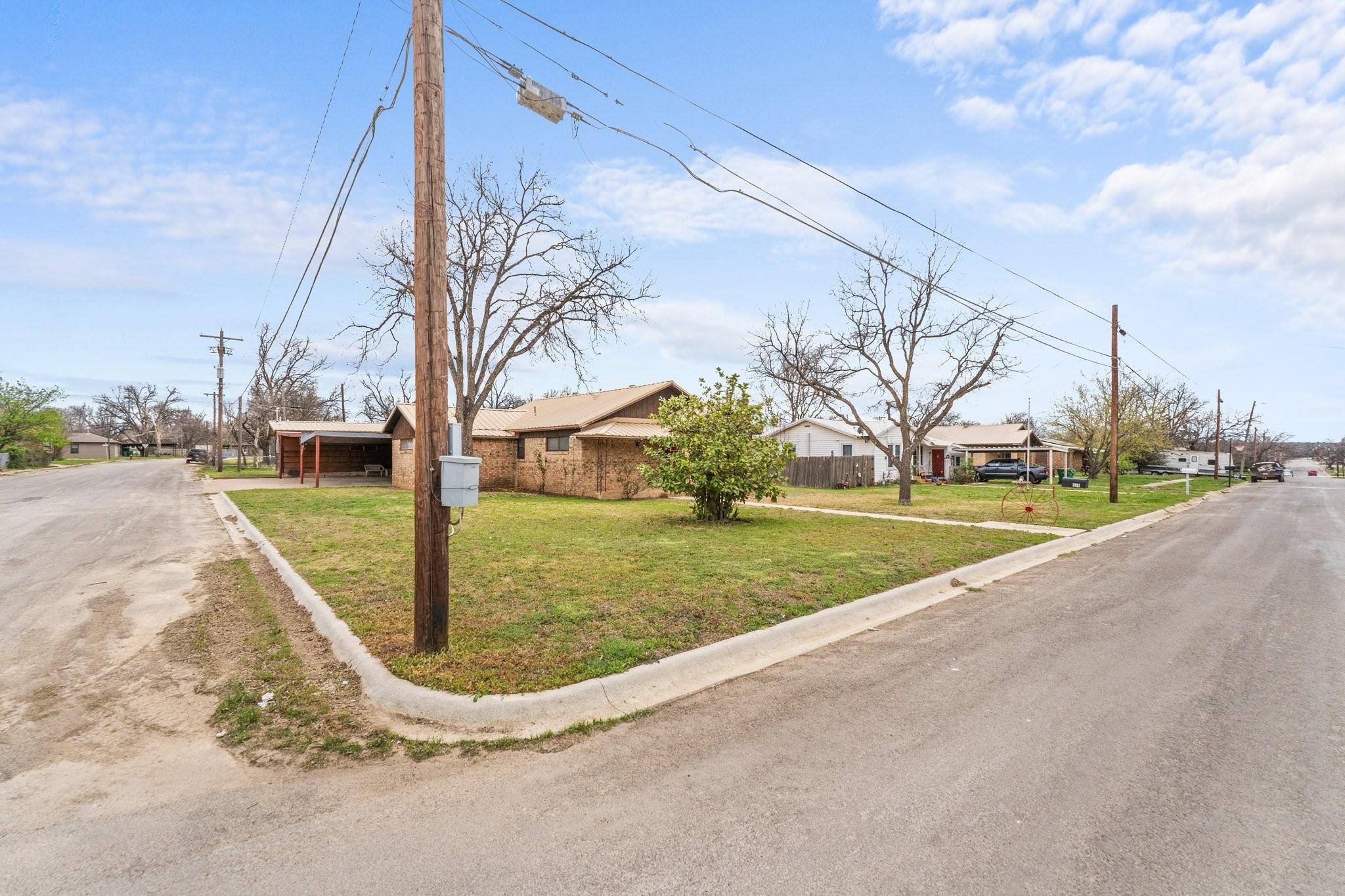 Coleman, TX 76834,516 E 10th Street