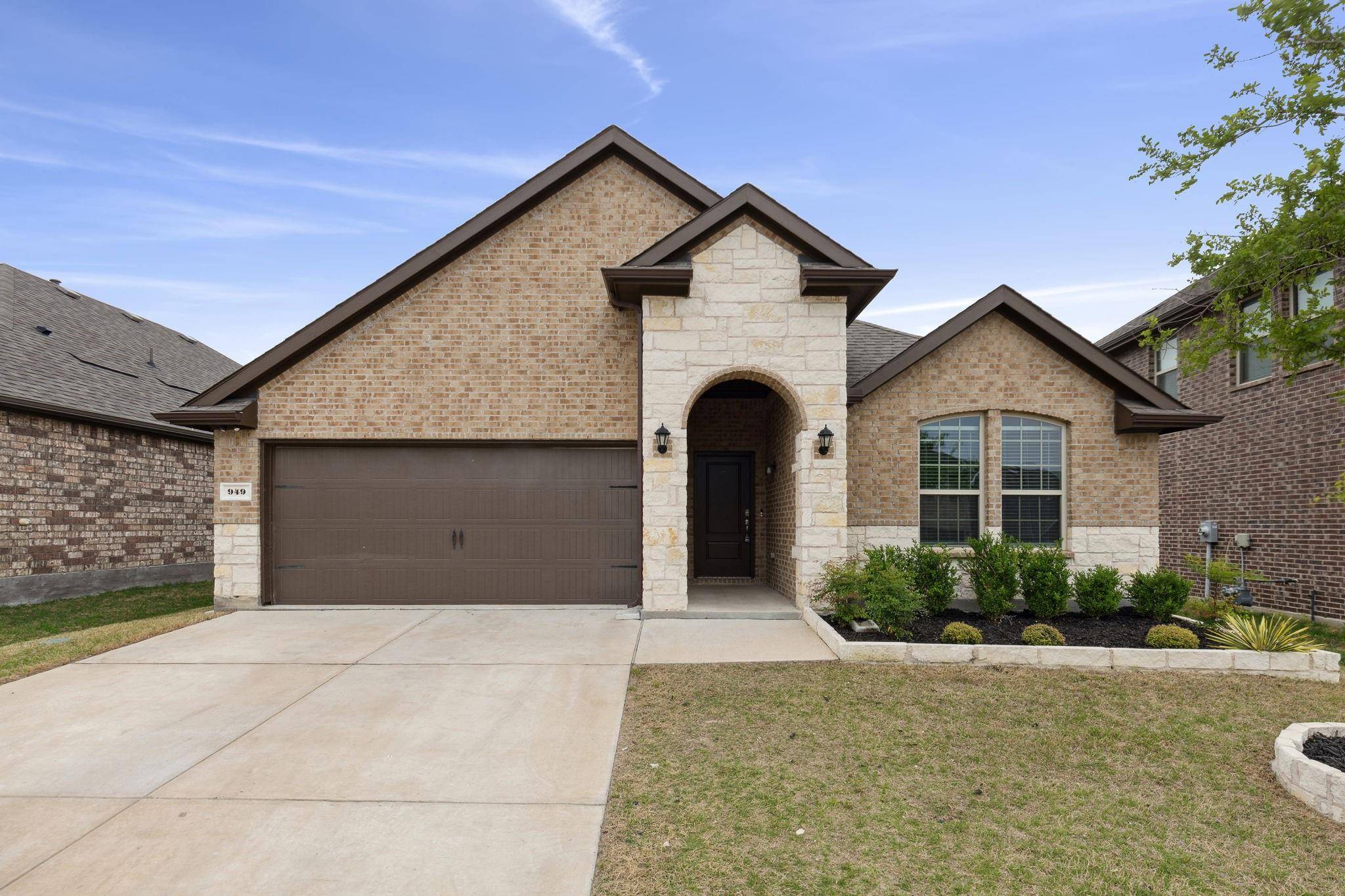 Celina, TX 75009,949 Royal Lane