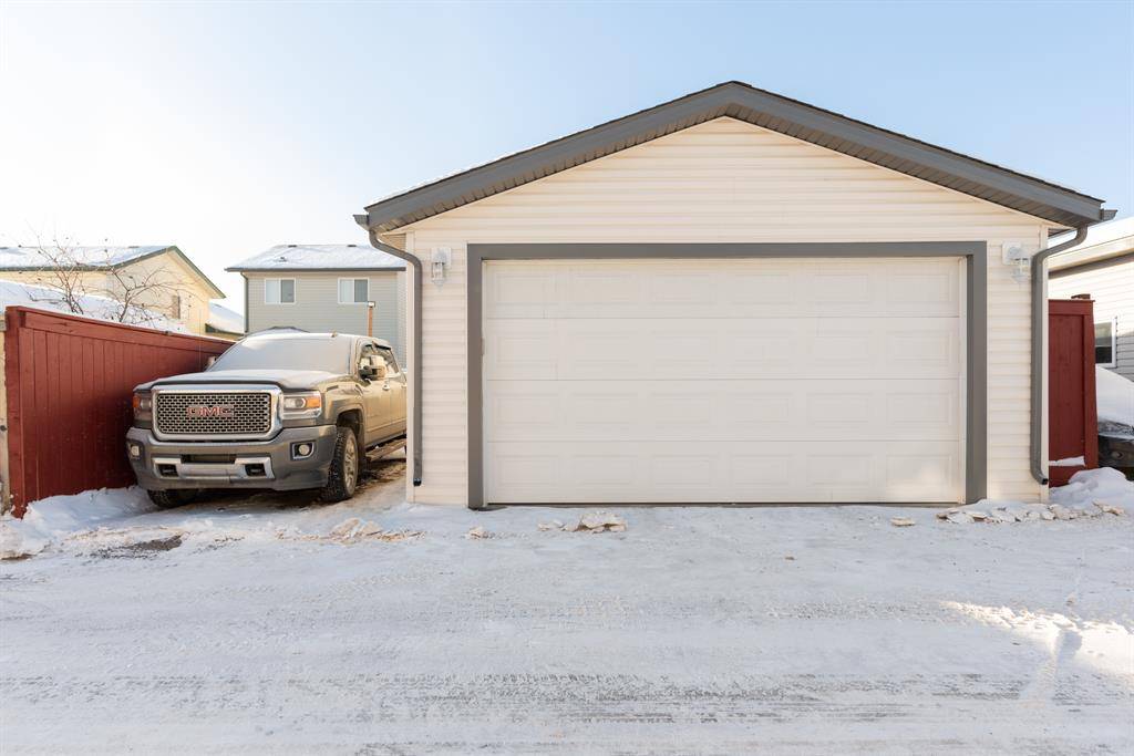 Fort Mcmurray, AB T9K 2P3,132 Archibald Close