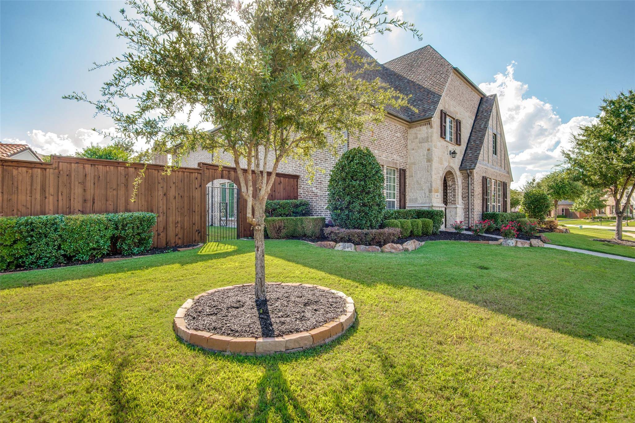 Irving, TX 75039,648 Scenic Drive