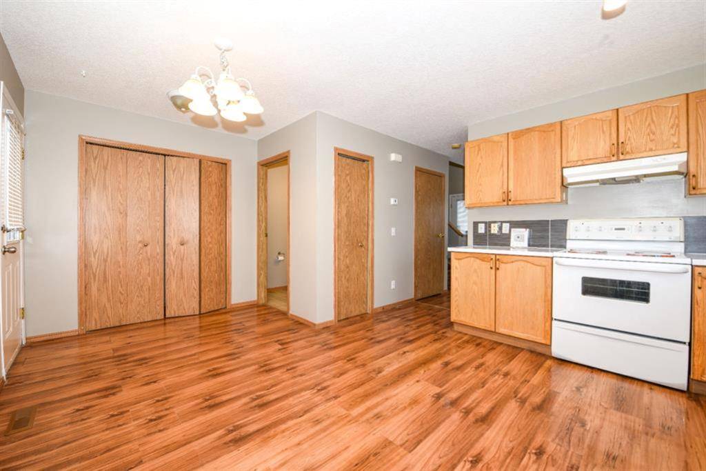 Calgary, AB T3J 4L9,38 Martinvalley CT NE