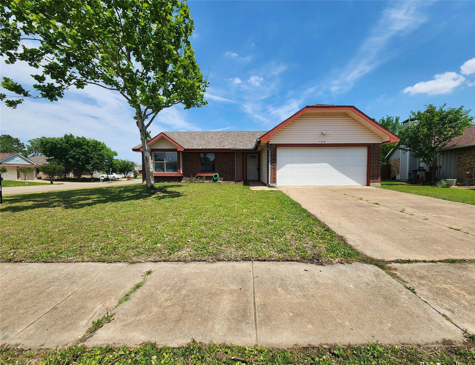 Irving, TX 75060,100 Reef Court