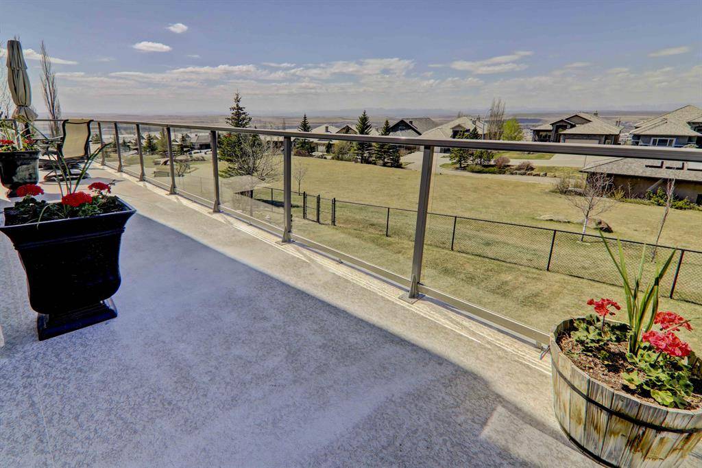 Cochrane, AB T4C 2H9,238 Gleneagles Estates LN