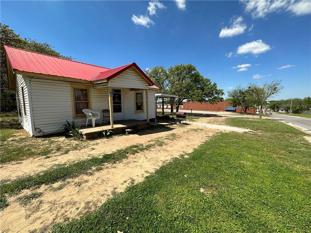 Healdton, OK 73438,355 6th Street