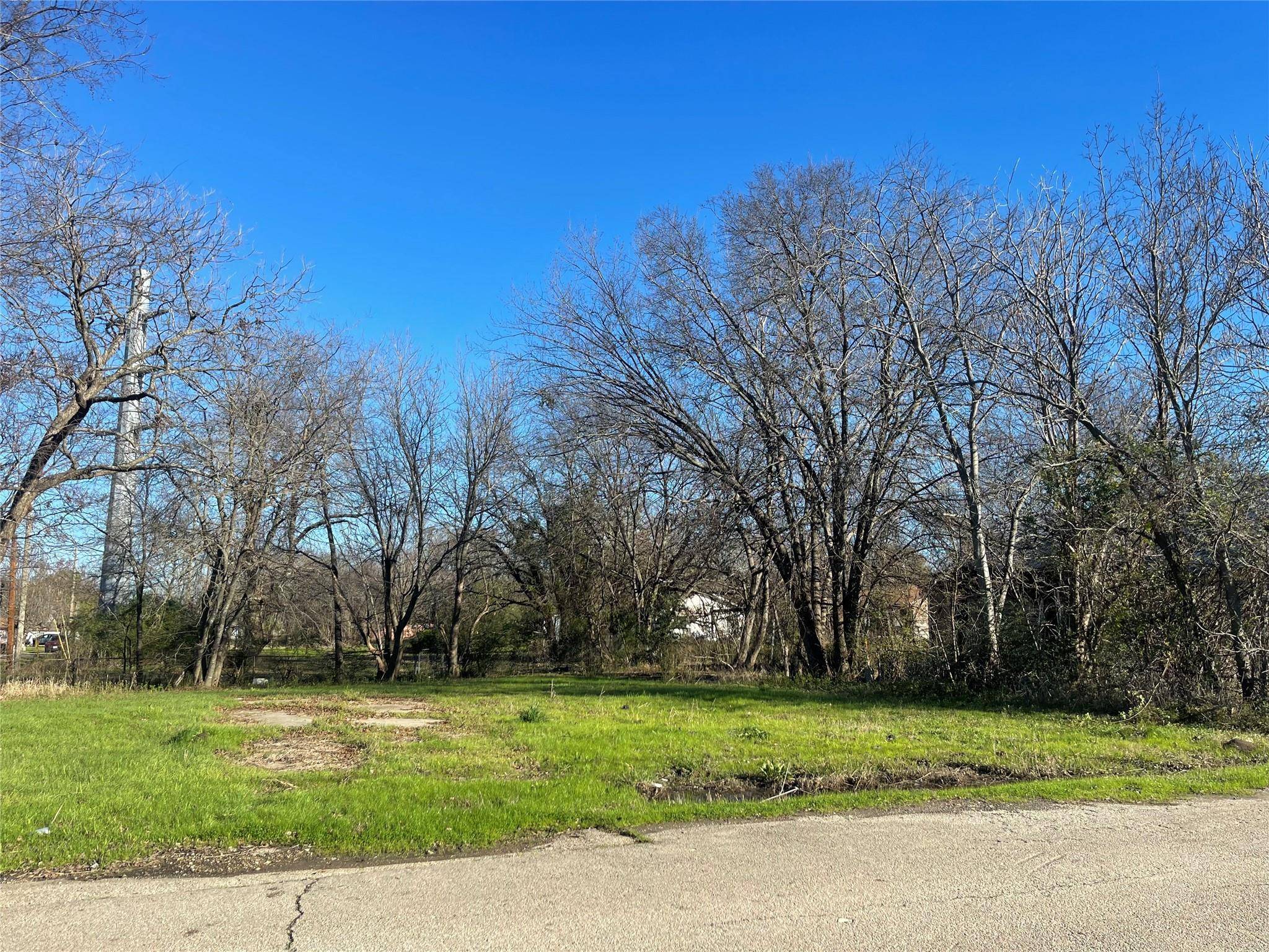 Cooper, TX 75432,250 W Marshall Street