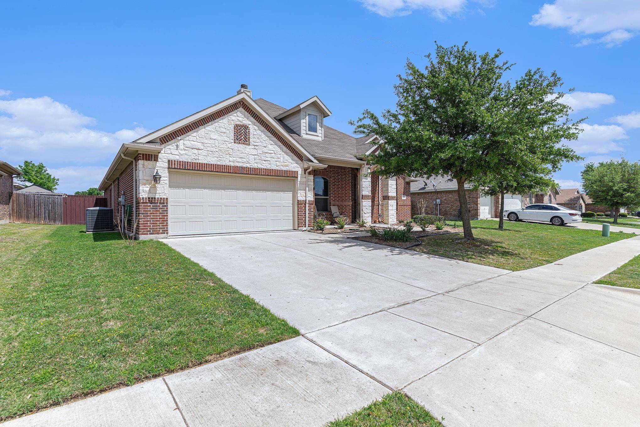 Burleson, TX 76028,556 Bretts Way