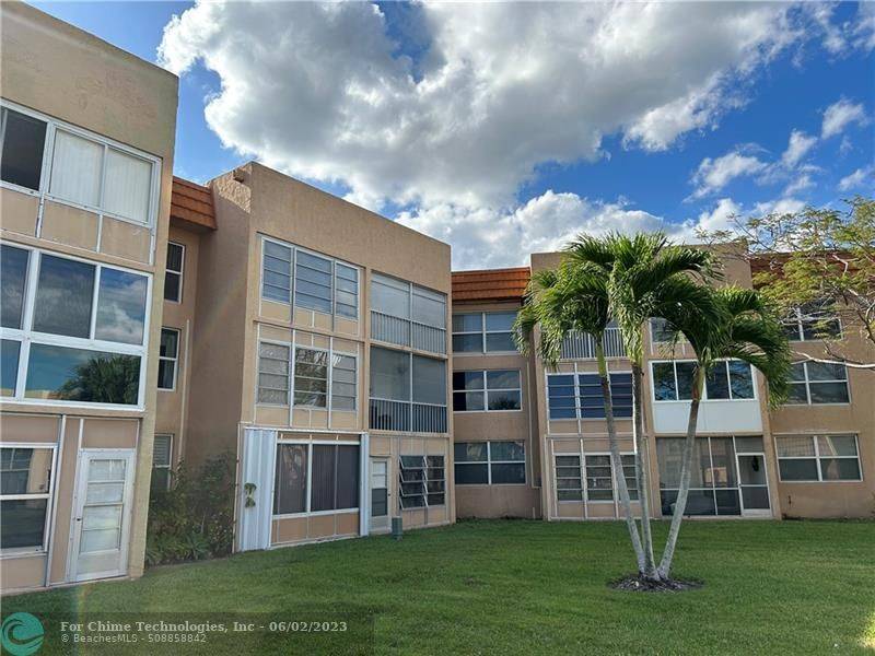 Margate, FL 33063,6650 Royal Palm Blvd  #305C