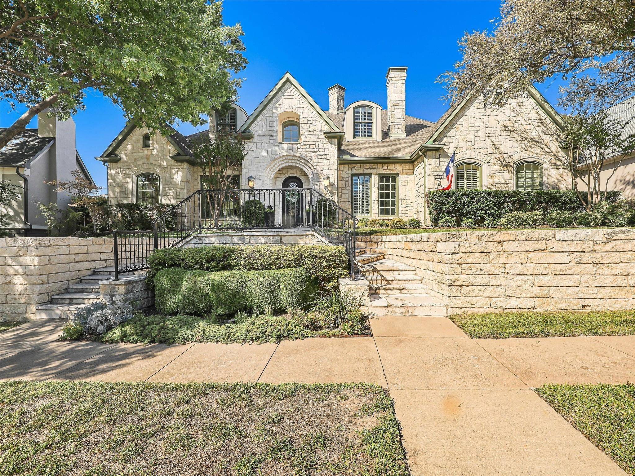 Plano, TX 75093,6409 Shady Oaks Lane