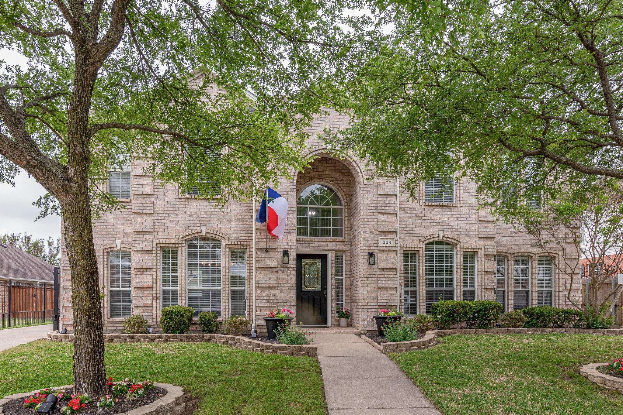 Keller, TX 76248,324 Longview Drive