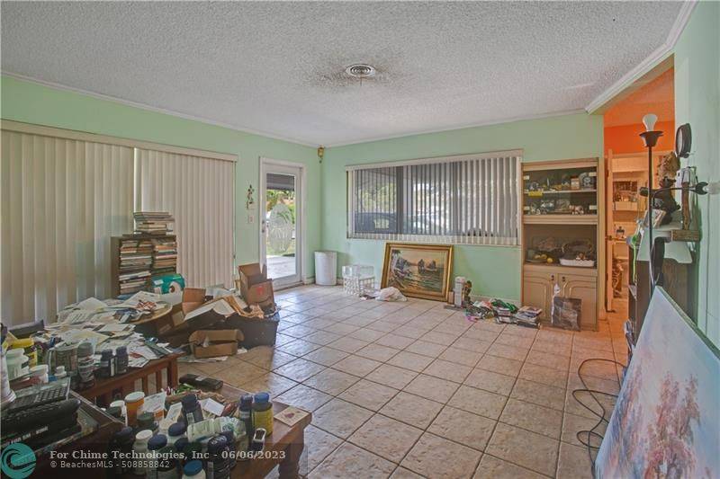 Pompano Beach, FL 33060,250 SE 1st Ter