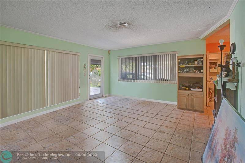 Pompano Beach, FL 33060,250 SE 1st Ter