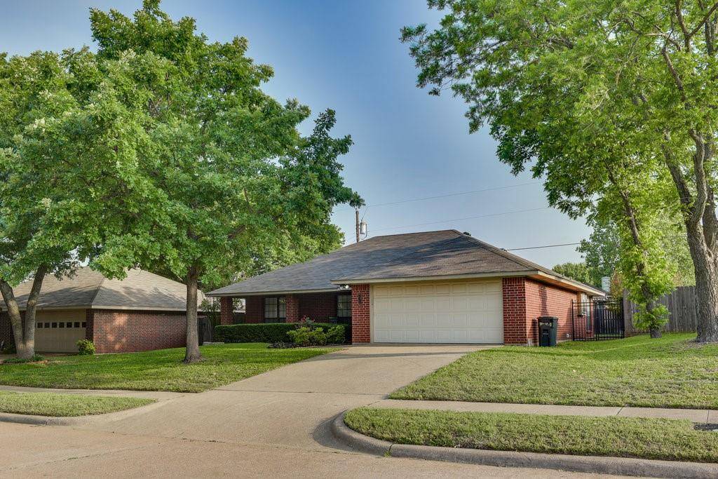 Midlothian, TX 76065,22 Saint Charles Place