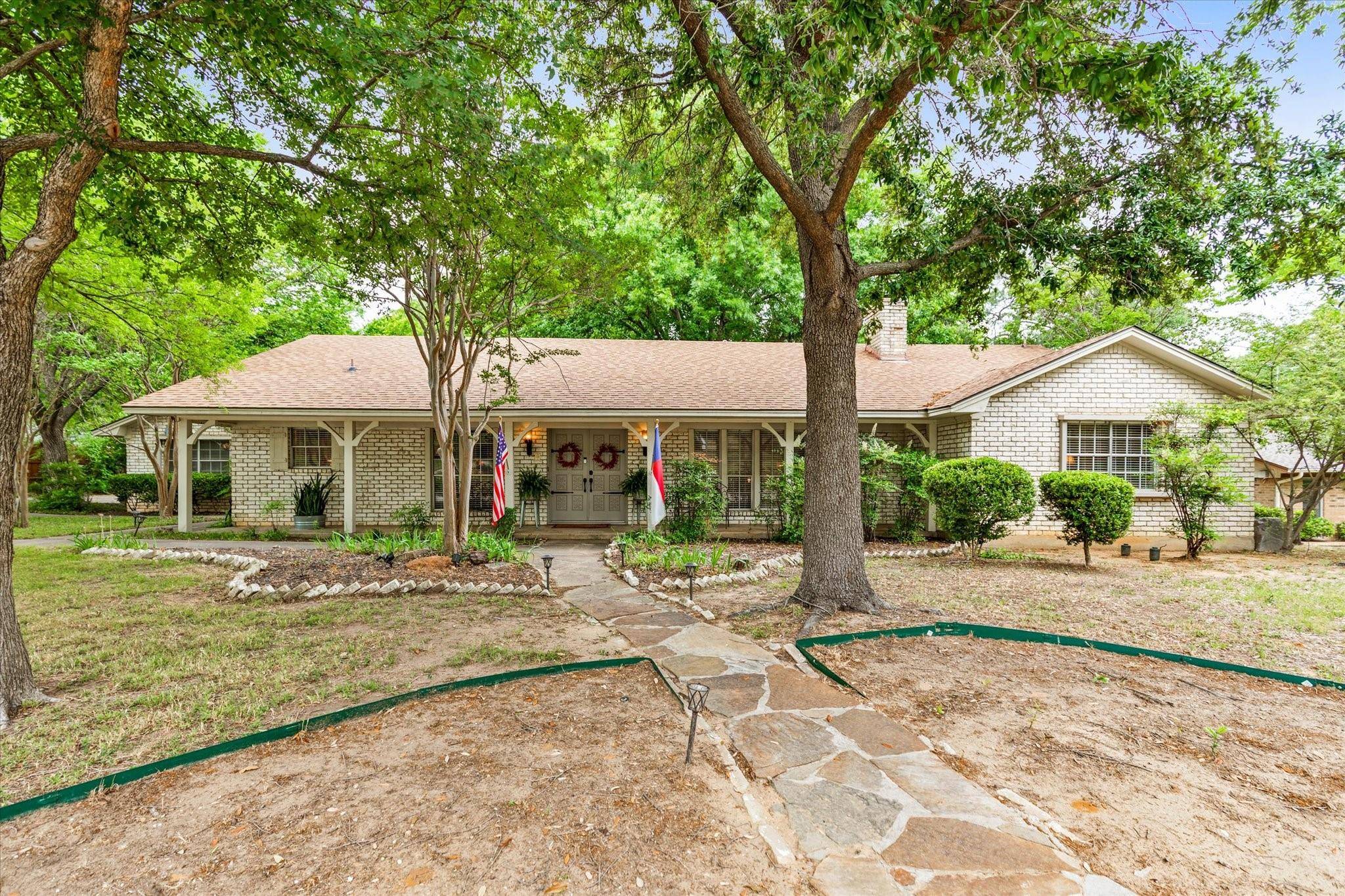 Denton, TX 76205,1207 Ridgecrest Circle