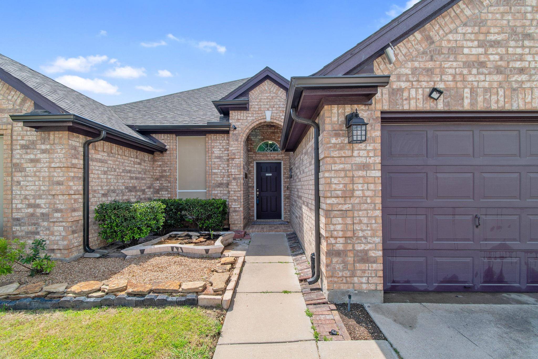 Fort Worth, TX 76177,10109 Red Bluff Lane