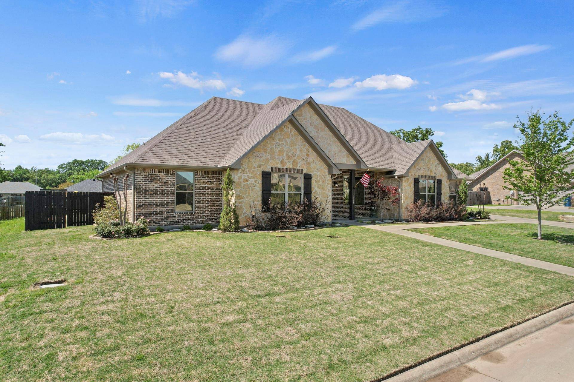 Mount Pleasant, TX 75455,2717 Stone Briar Drive