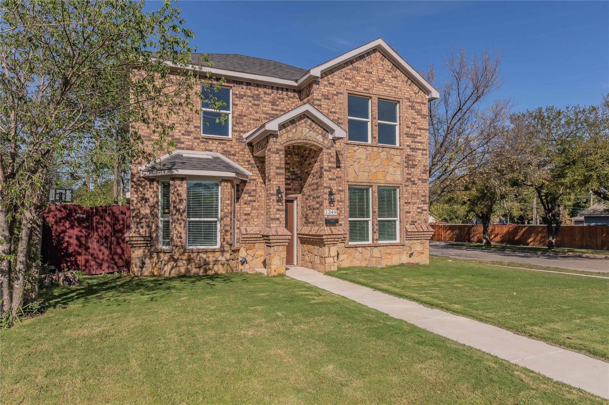 Fort Worth, TX 76104,1349 E Allen Avenue