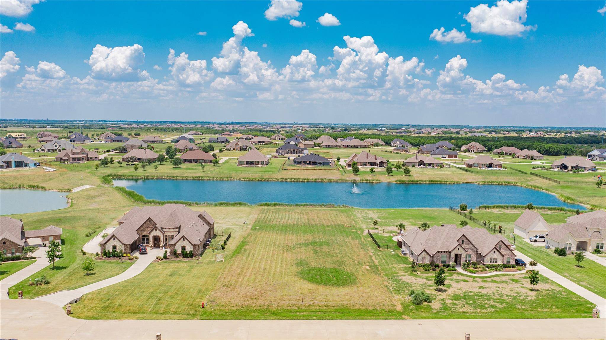 Rockwall, TX 75032,2230 Lake Estates Drive