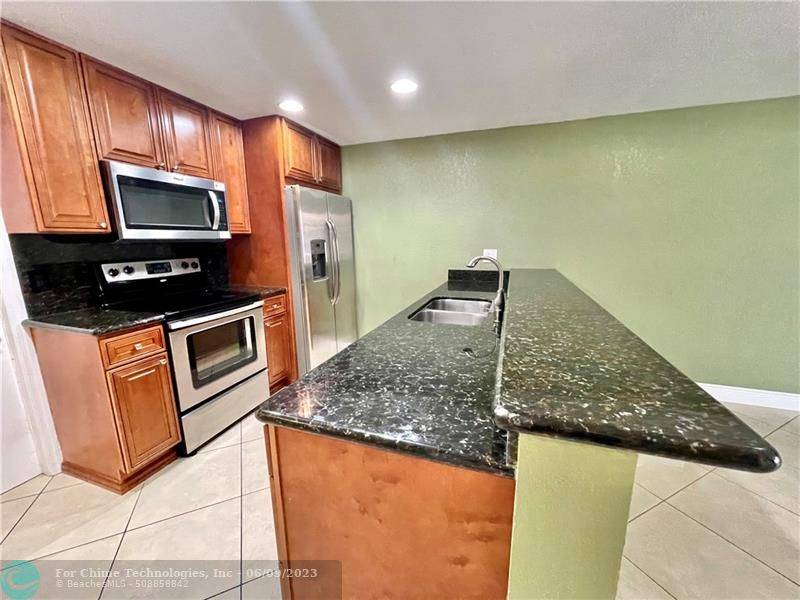 Weston, FL 33327,1422 Coronado Rd  #4-38