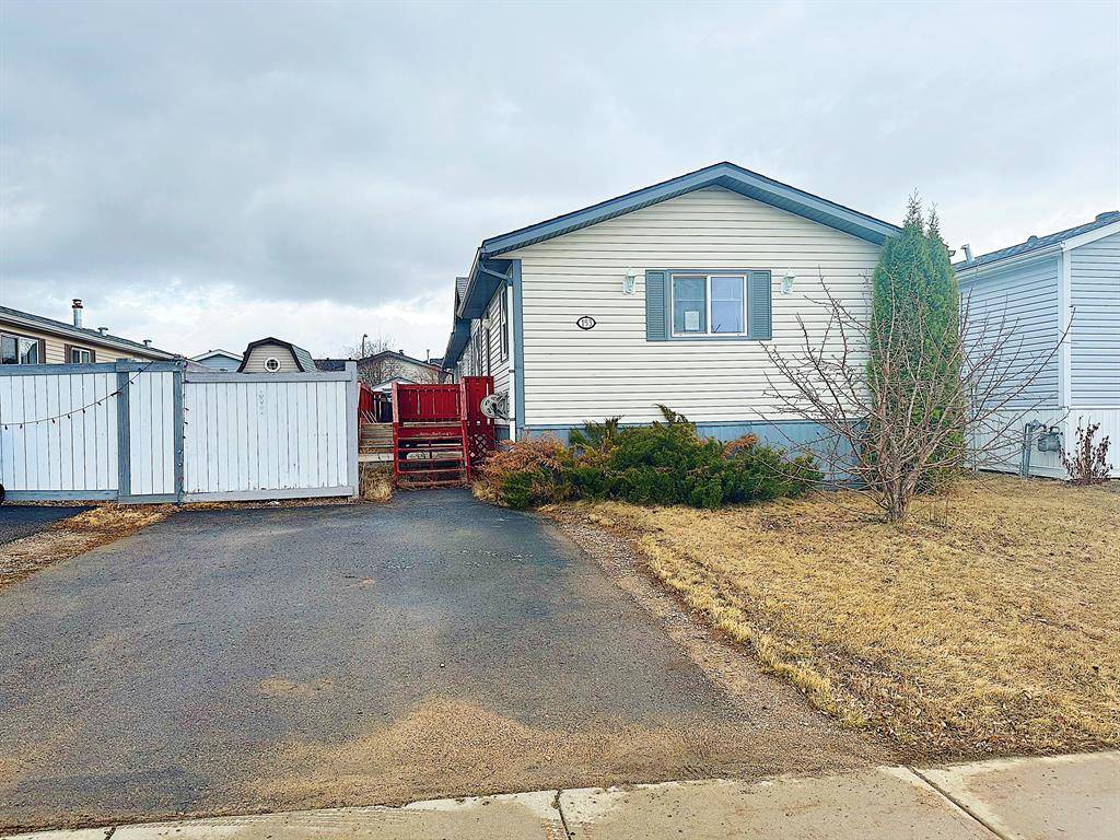 Fort Mcmurray, AB T9K2P1,153 Mitchell DR