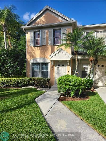 Weston, FL 33326,255 Mallory Ct  #255