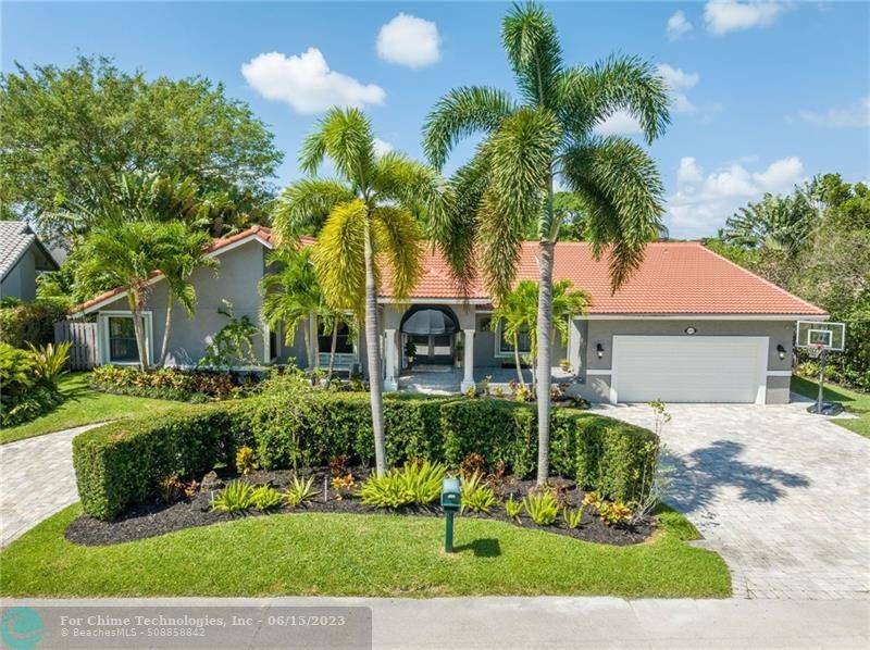 Plantation, FL 33324,8600 N Lake Dasha Dr