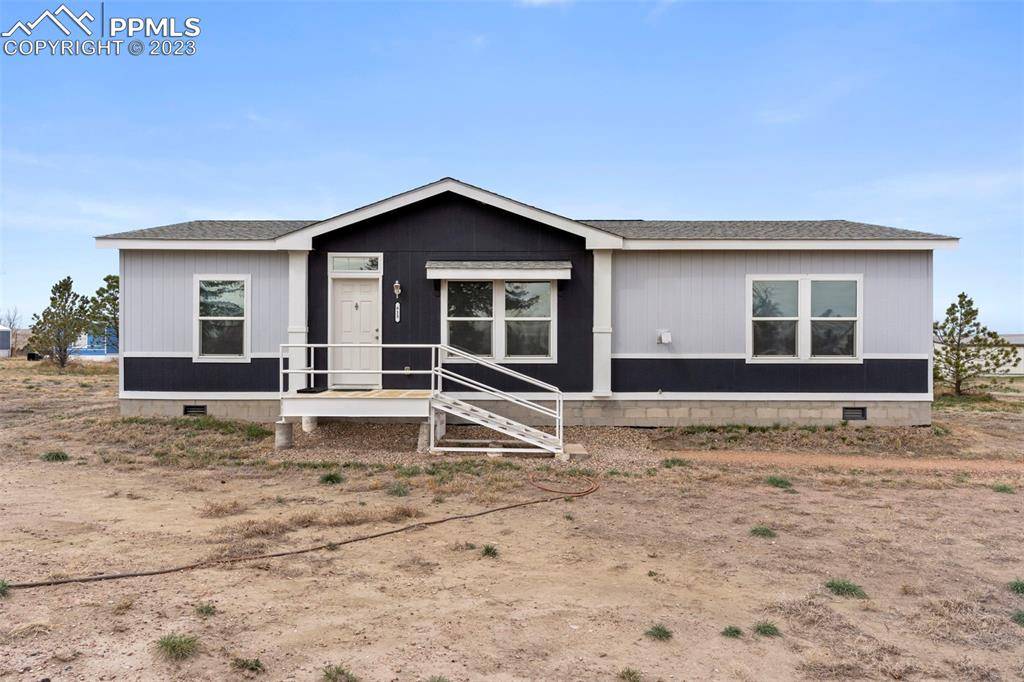 Simla, CO 80835,613 Pueblo AVE