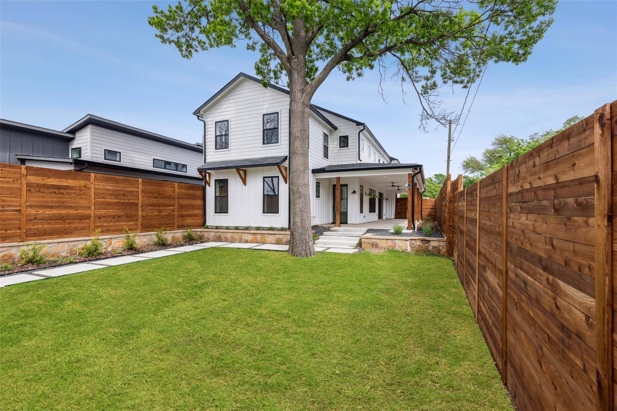 Dallas, TX 75228,2127 Autumn Sage Place