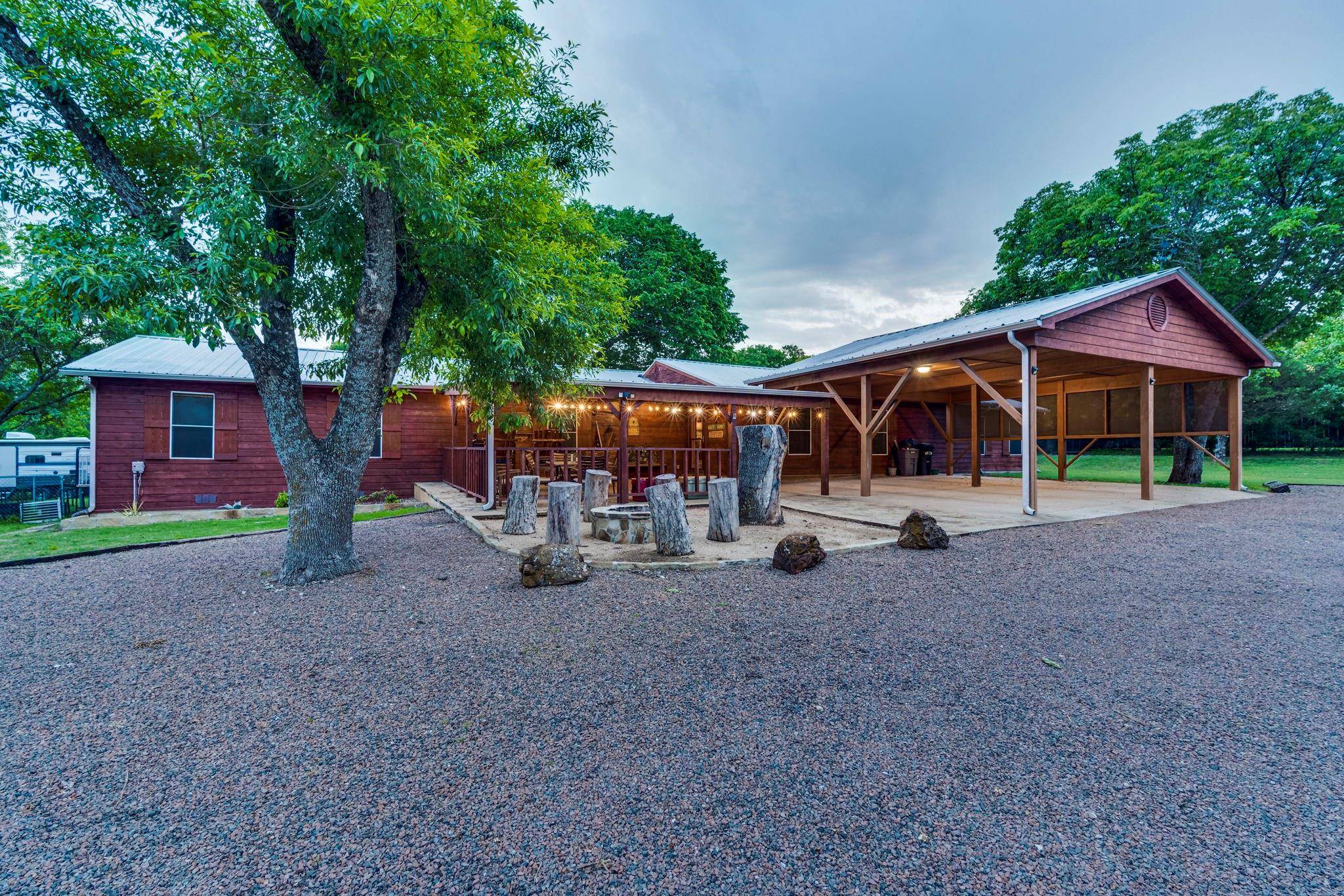 Midlothian, TX 76065,7420 W Highland Road