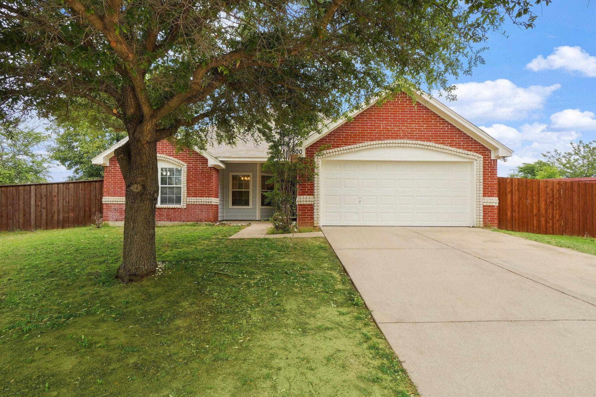 Aubrey, TX 76227,800 Meadowview Court