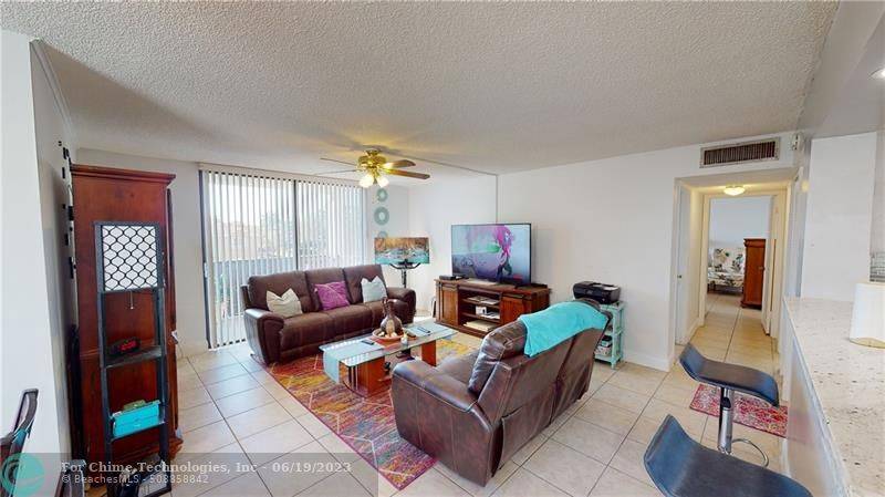 Tamarac, FL 33319,6190 Woodlands Blvd  #301