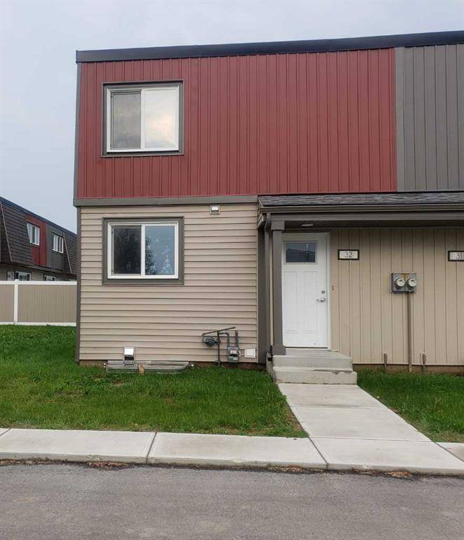 Slave Lake, AB T0G2A1,608 Main Street NW #32