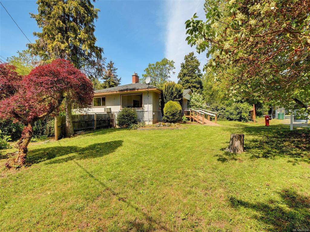 Saanich, BC V8Z 1M9,651 Burnside Rd W