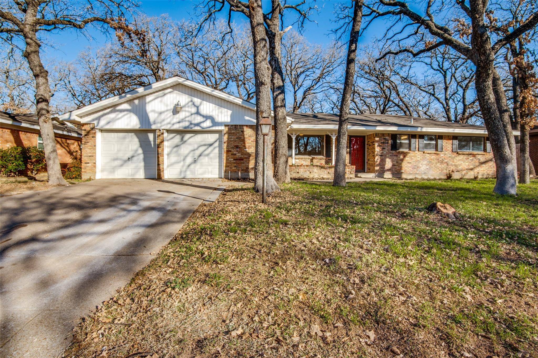 Hurst, TX 76054,608 W Pleasantview Drive