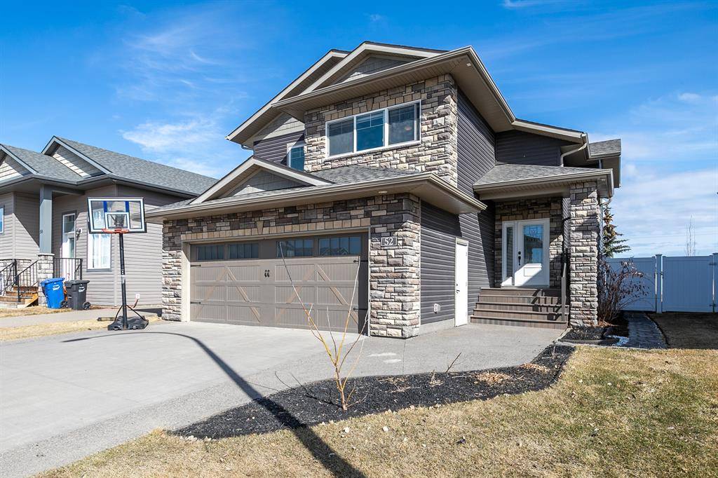 Penhold, AB T0M 1R0,52 Henderson CRES