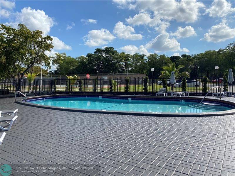 Tamarac, FL 33321,8020 Fairview Dr  #101