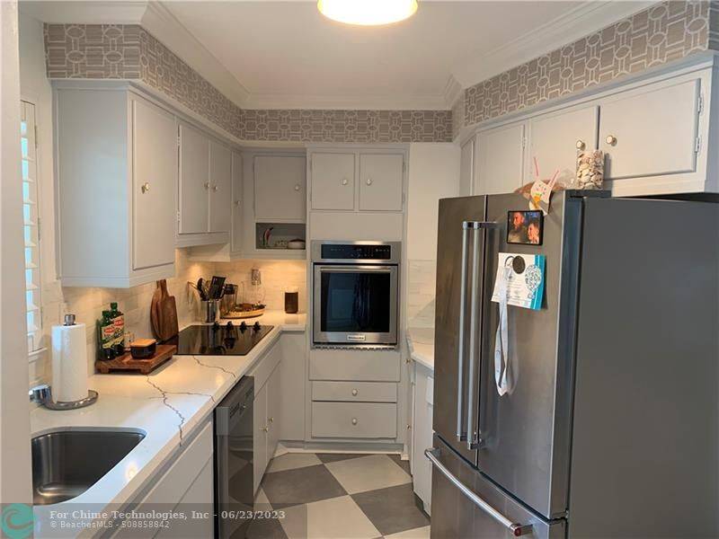 Fort Lauderdale, FL 33301,401 SE 25th Ave #204