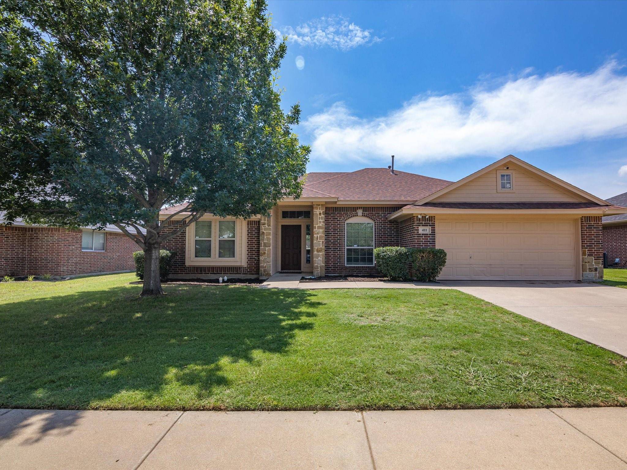 Venus, TX 76084,411 Fieldstone Lane