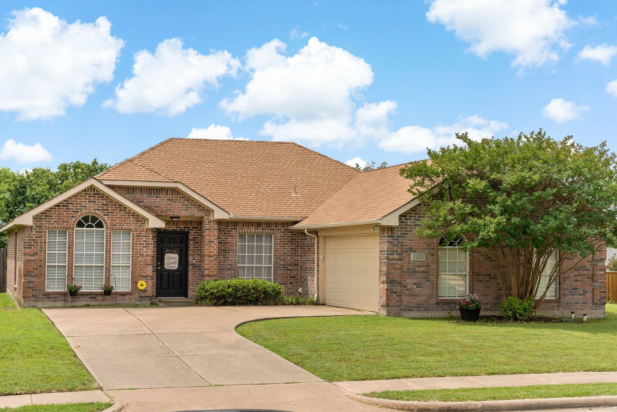 Sachse, TX 75048,3202 Creekside Drive