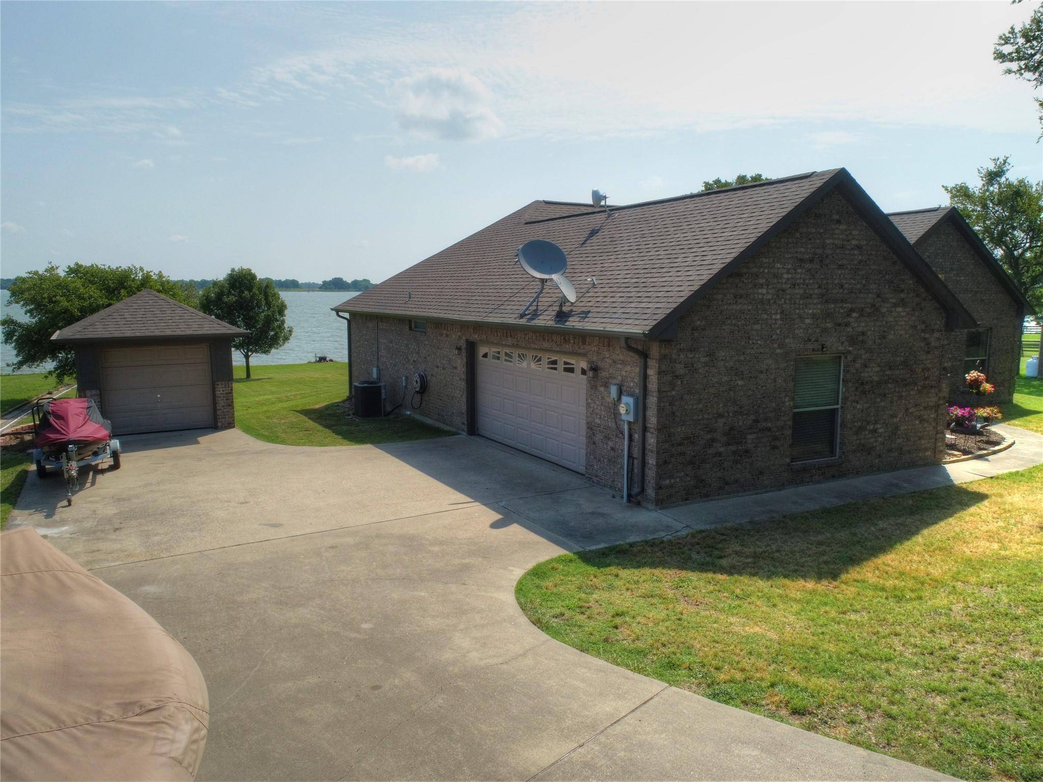 Corsicana, TX 75109,413 Meandering Way