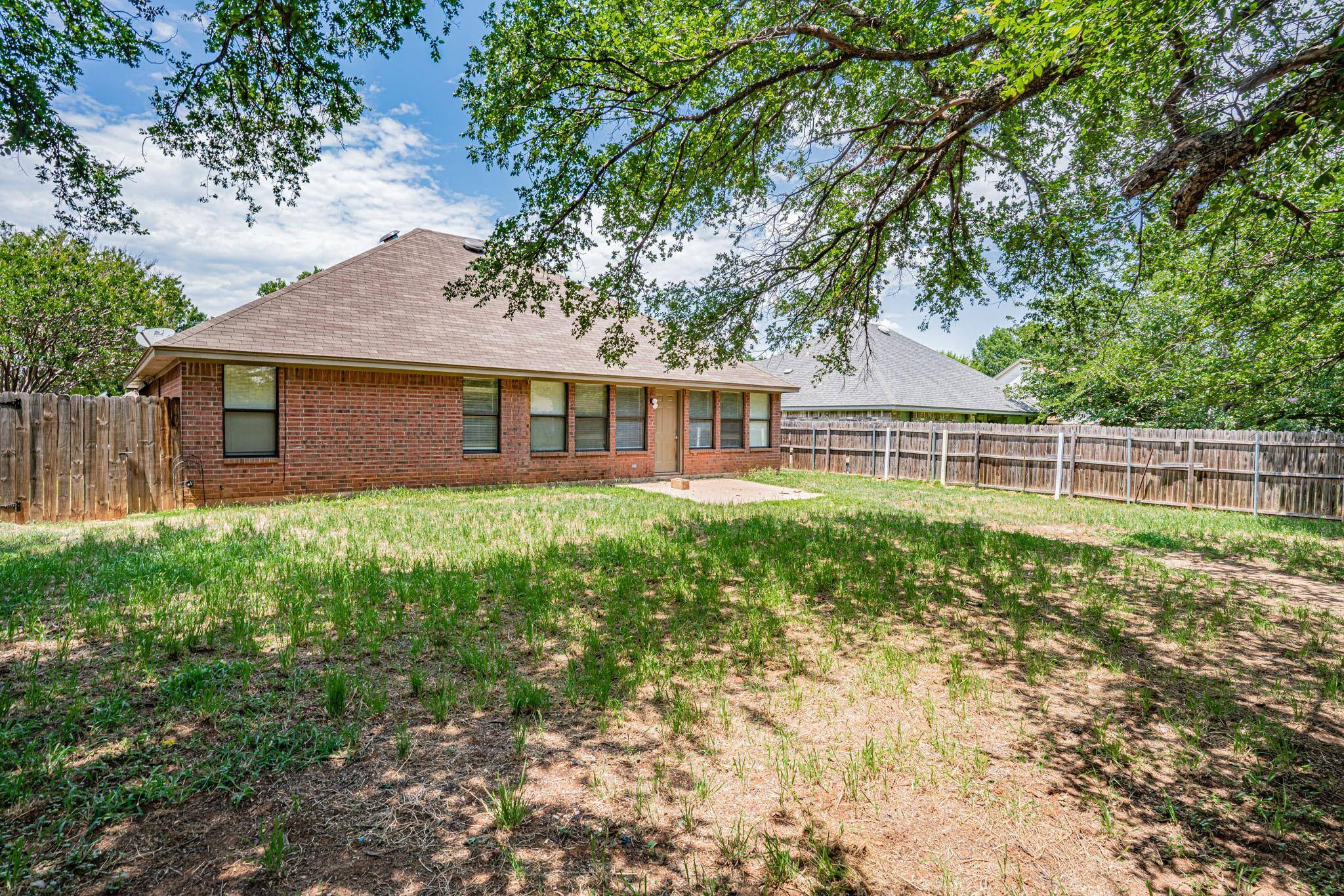 Granbury, TX 76048,1525 Berry Patch Lane